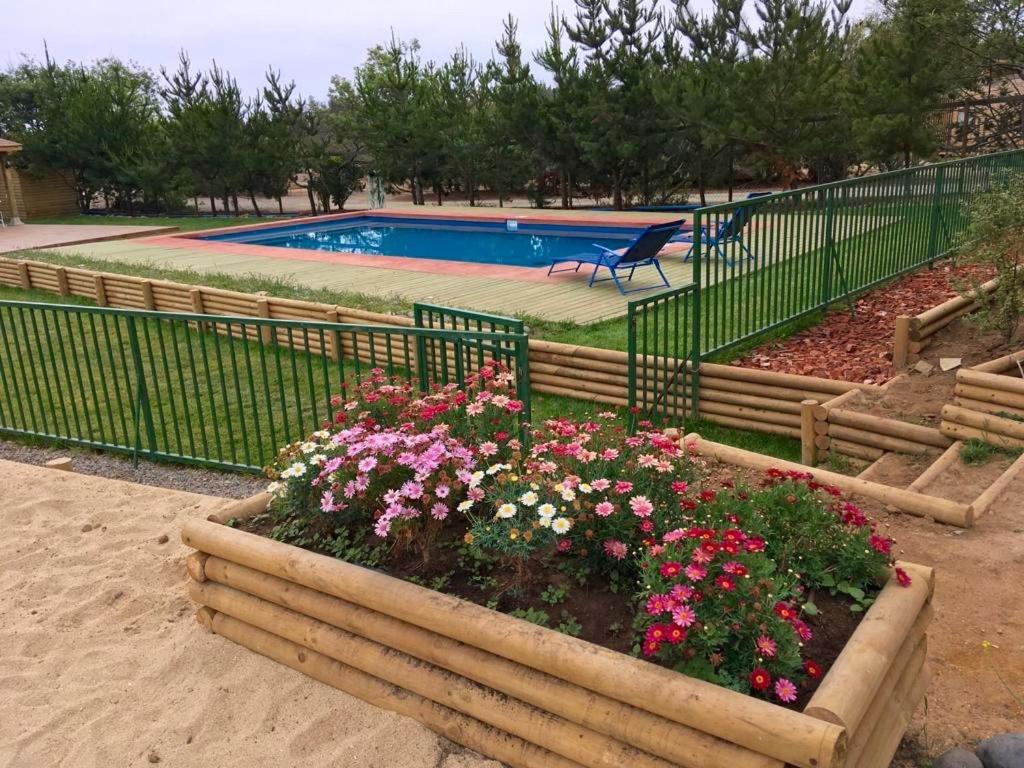 Cabana En Tunquen Con Parrilla, Fogon, Piscina Y Bosque Kültér fotó